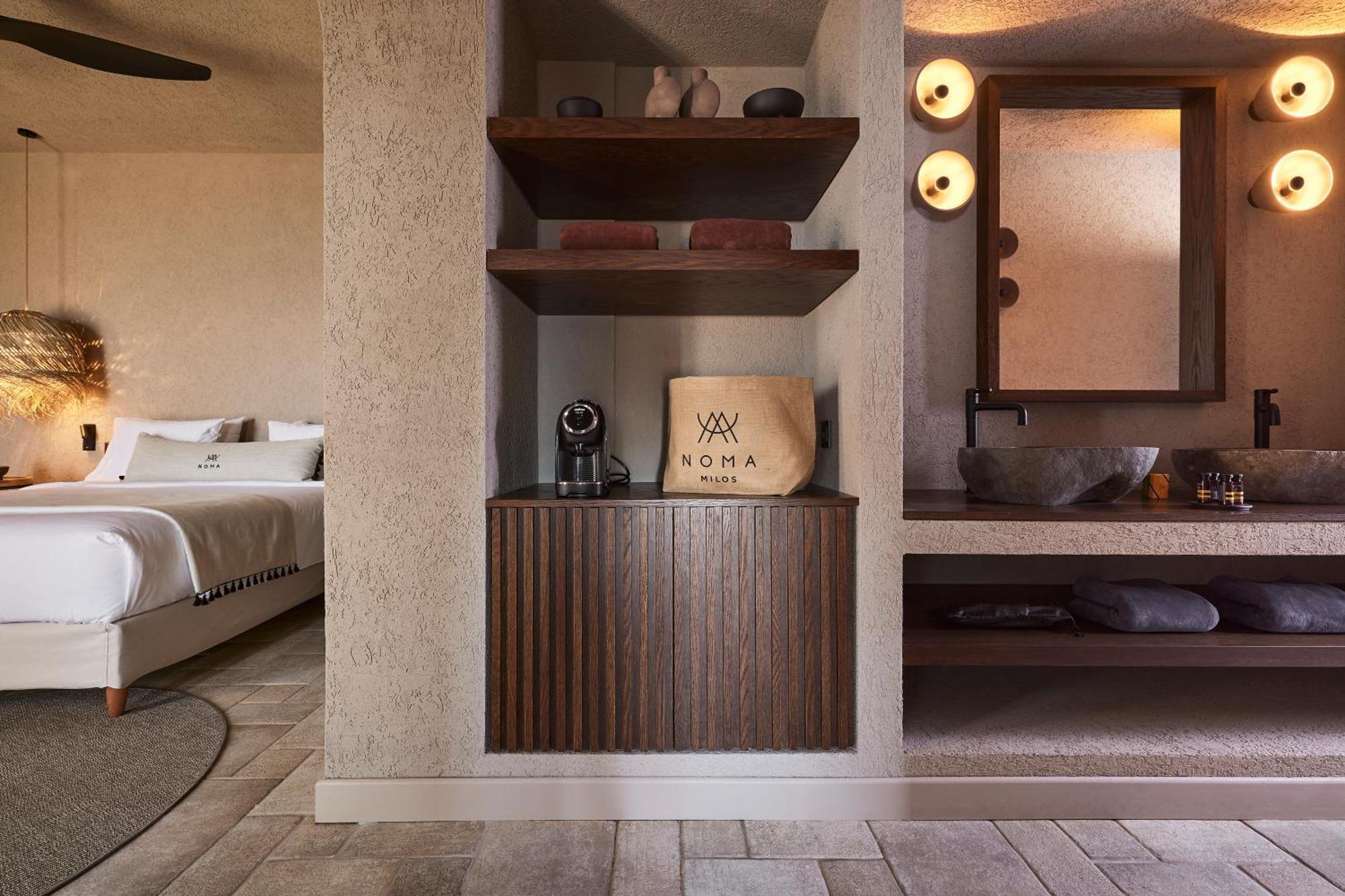 Noma Milos - Delmar Collection * Provatas